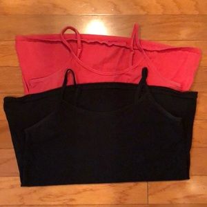 2 spaghetti strap tanks